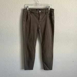 Buffalo Avalon Mid-Rise Soft Stretch Ankle Skinny Pant